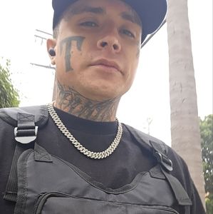 Meet your Posher, Justin robert